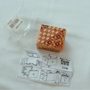 Japanese secret box. Puzzle. NEW